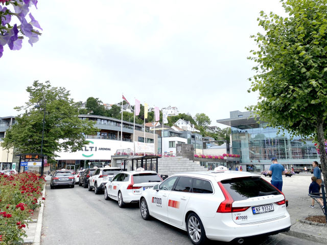 Taxi i bymiljø i Arendal. Foto